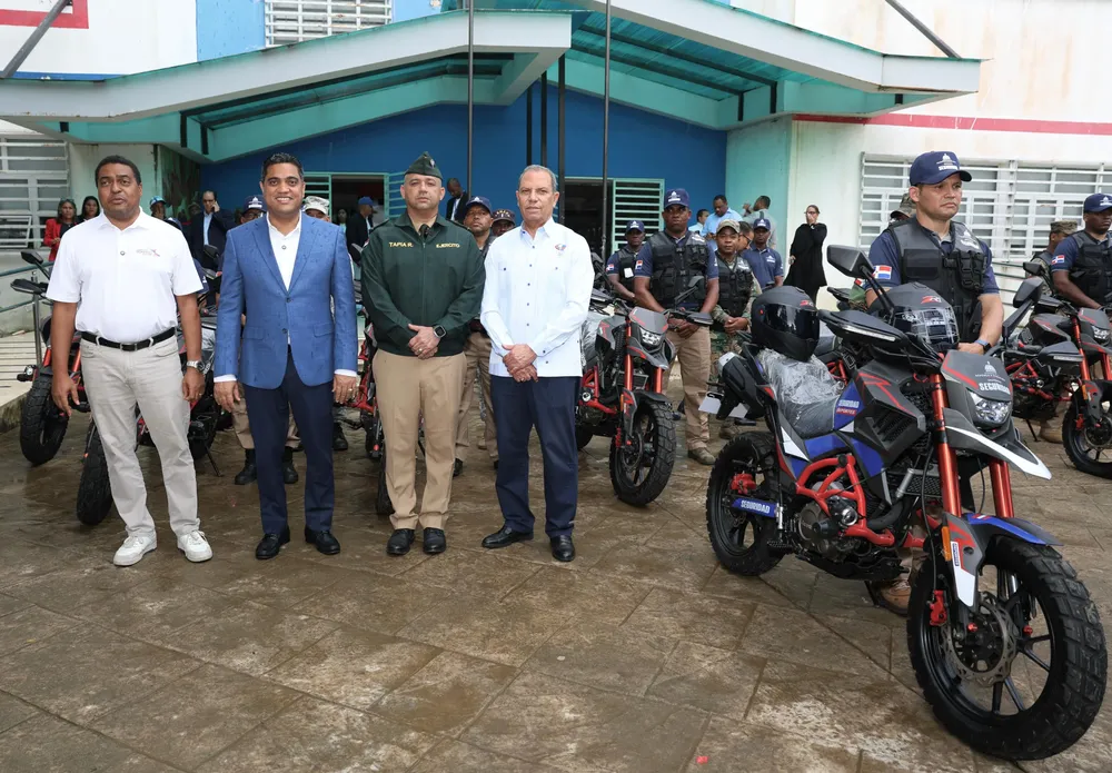 e7975372-7b5f-4489-b866-d504401e458d