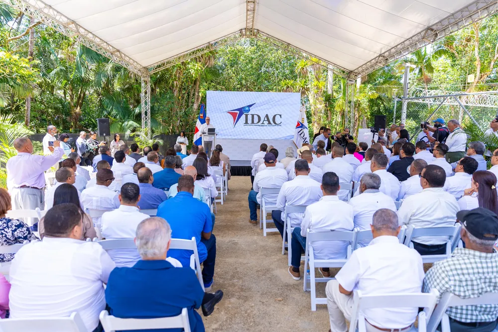 a13f9e85-567b-4d30-90fb-6c2f1eb276d7