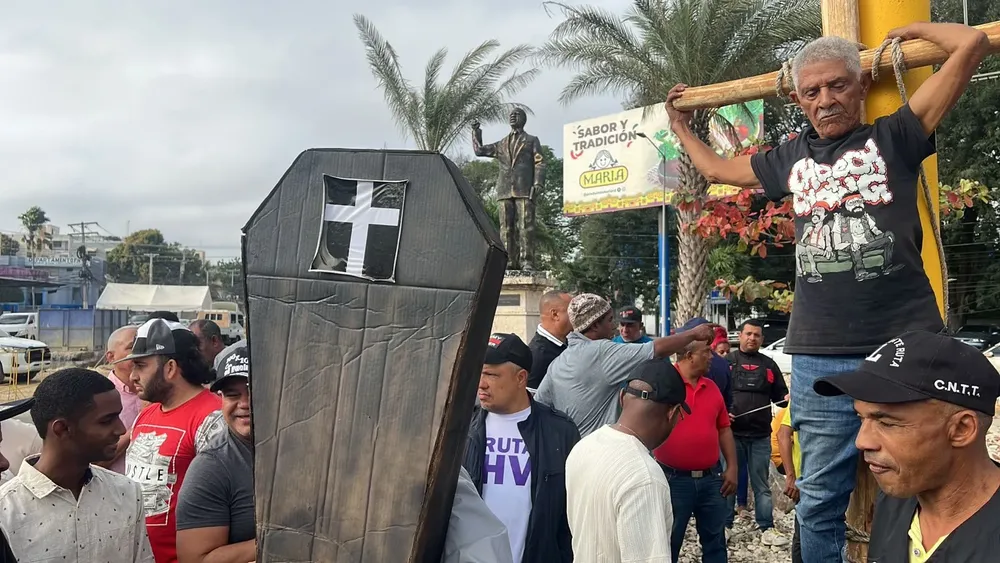 f87fc7cc-02b0-47b3-87df-bfe7e9265311