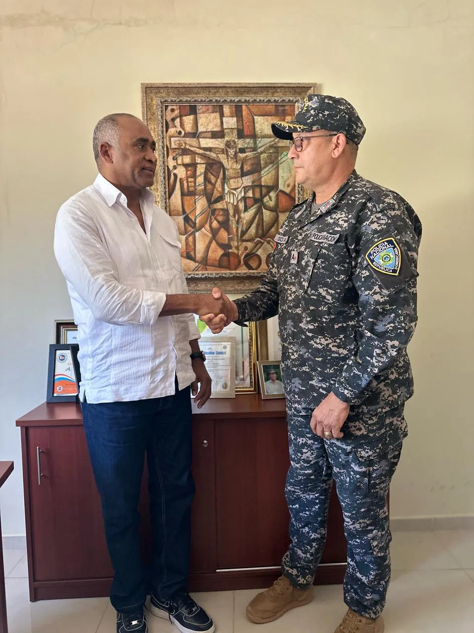 dc45e924-74a3-4c2e-b5c3-f5297bb1978d