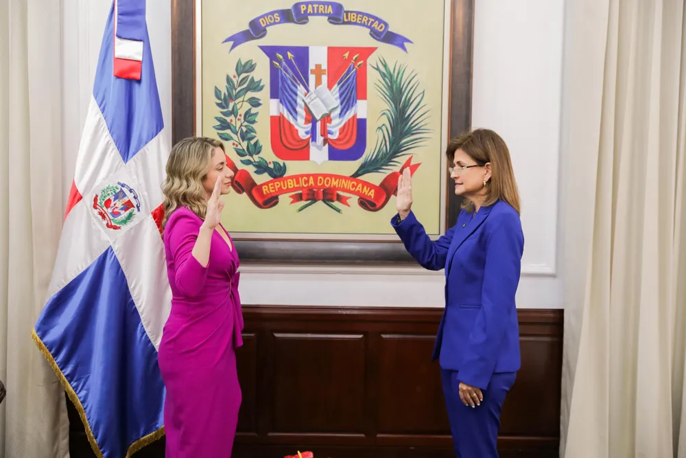 f6724da8-6405-43f2-bd06-8360d1bc6dd3