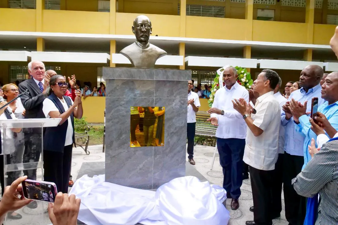 69f587fc-c52c-4c04-985c-2b599621b09b