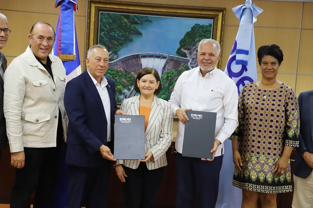 d32fbcd8-7496-4a4f-b28a-d709138a6383