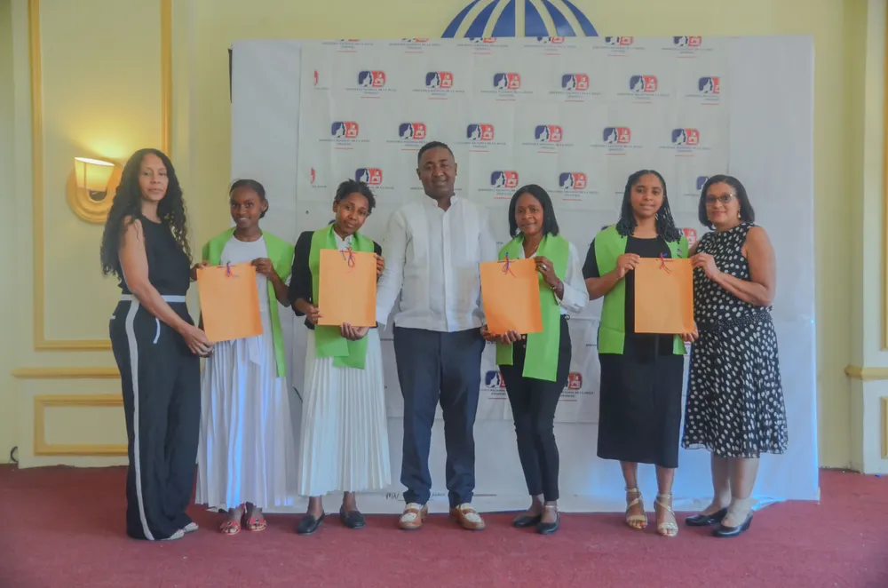 95b869f4-64f9-44bf-a646-f8881822403b