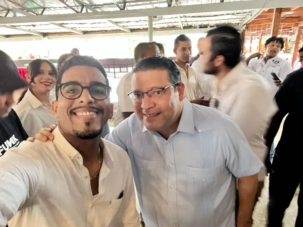 ce60f0d7-a11d-4321-a45f-ce3788c44167