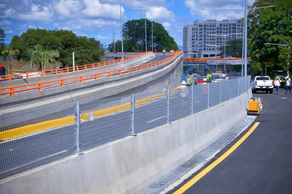 edac9ff3-5c72-4437-b0d2-79de51ba61ac